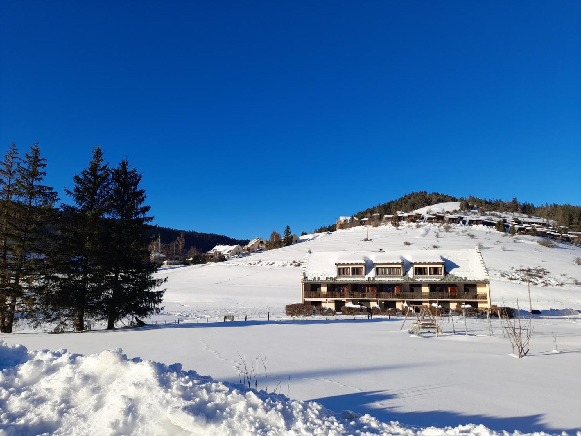 Duplex 59M2 - Proche Centre - Balcon Plein Sud Apartment Corrençon-en-Vercors Exterior foto